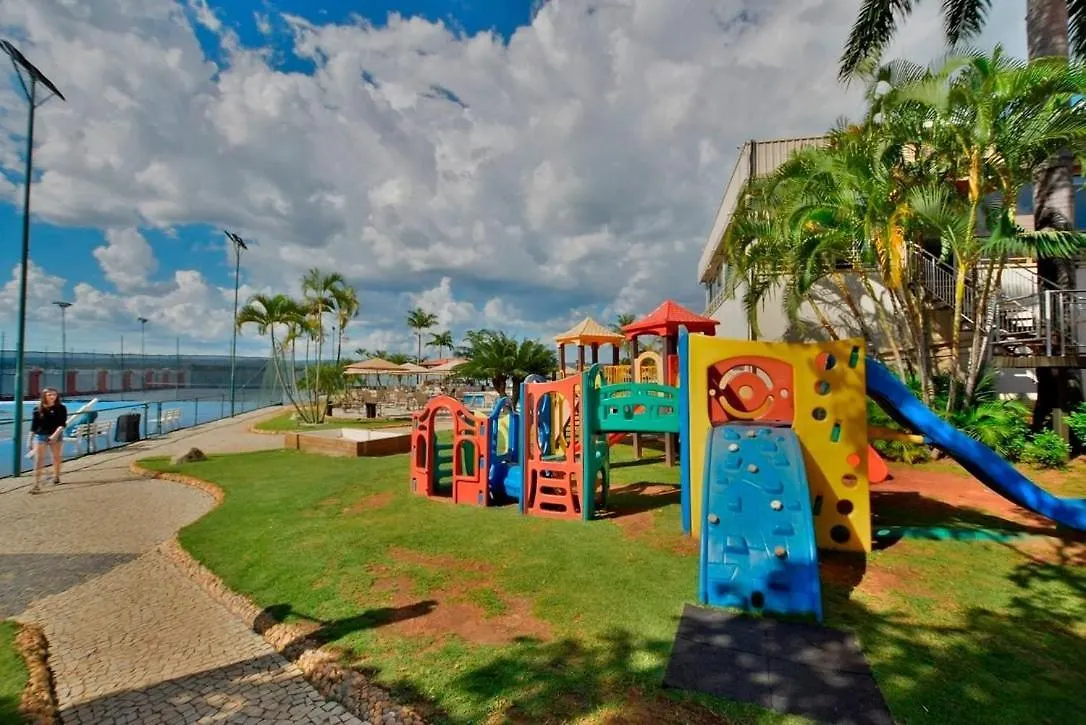 Lindo Flat 130 No Lake Side Brasília 0*,
